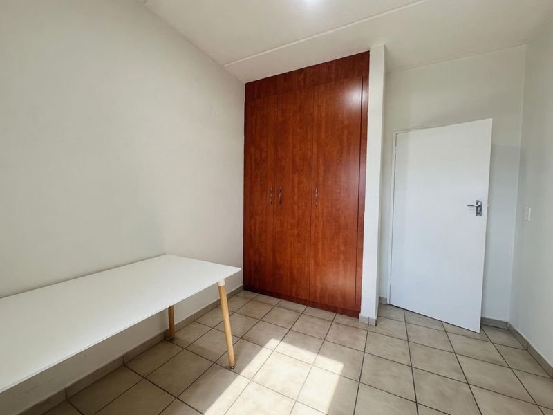 GORGEOUS VIEWS AT LESVOS WITH THIS 3 BEDROOM SPACIOUS AND PRIVATE APARTMENT - Photo 6