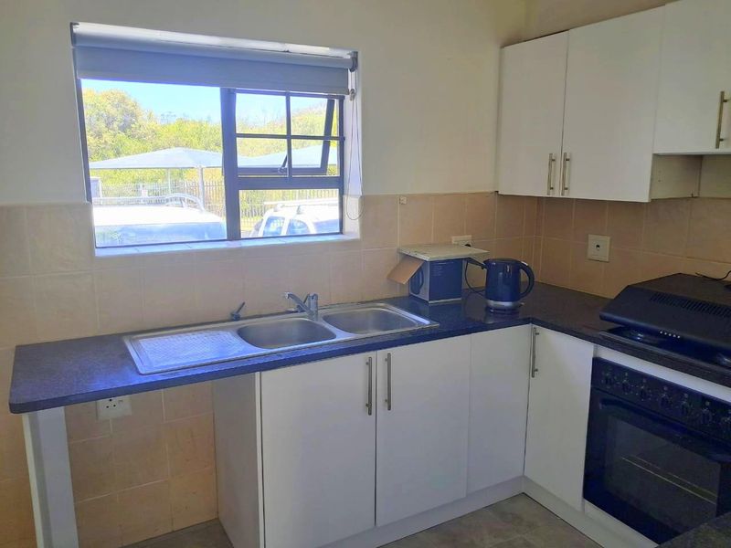 2 Bedroom Ground Floor Apartment to Rent from 1 September 2026 - NO PETS ALLOWED - Photo 9