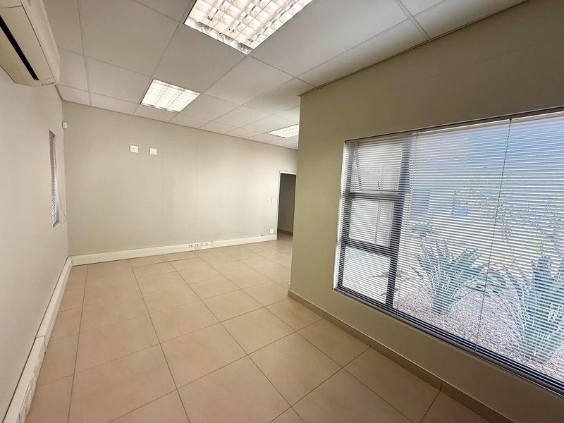 Office Space TO LET in Klein Windhoek - Photo 8