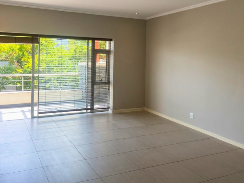Magnificent 2 bedroom 2 bathroom apartment in Rivonia - Photo 2