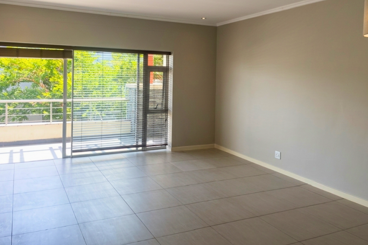 Magnificent 2 bedroom 2 bathroom apartment in Rivonia - Photo 2