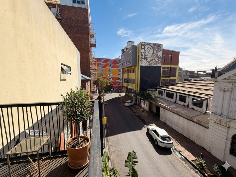 Modern Studio Apartment in the Heart of Maboneng – Ideal for First-Time Buyers or Investors - Photo 10