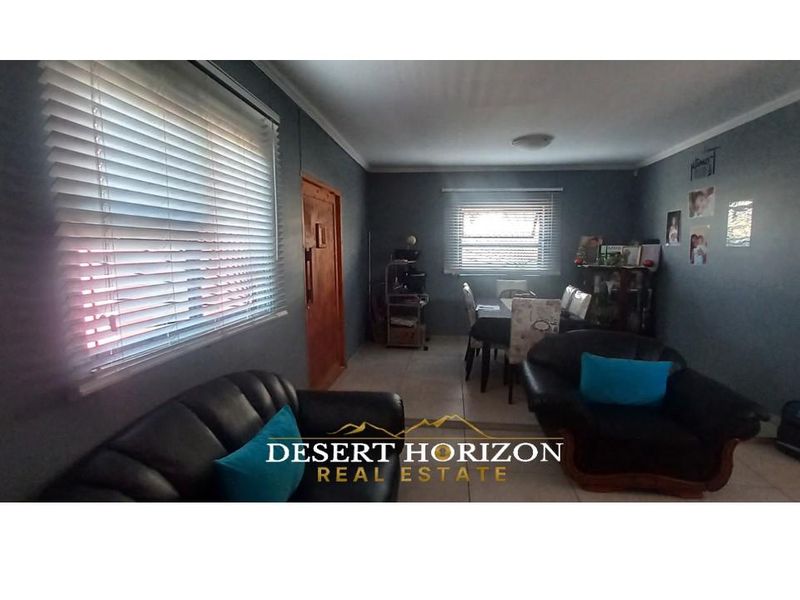 Walvis Bay, Narraville | Urgent sale - Spacious family home for sale - Photo 3