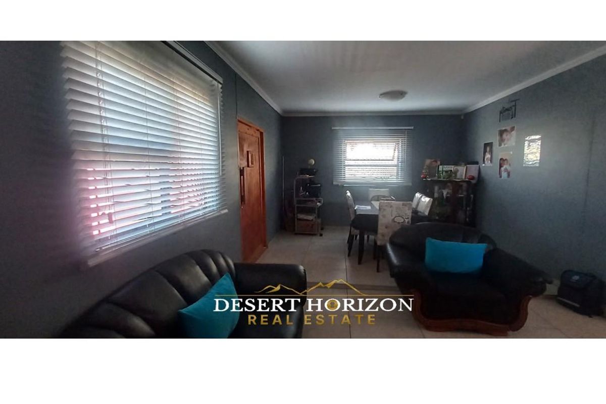 Walvis Bay, Narraville | Urgent sale - Spacious family home for sale - Photo 3