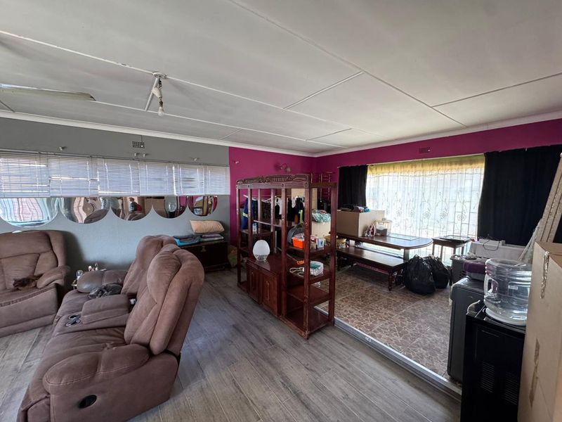 INVESTORS: STUDENT ACCOMODATION OR RENTAL - Photo 3