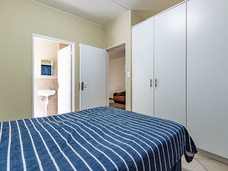 Delightful, modern ground floor apartment to rent in Brentwood Park - Photo 6