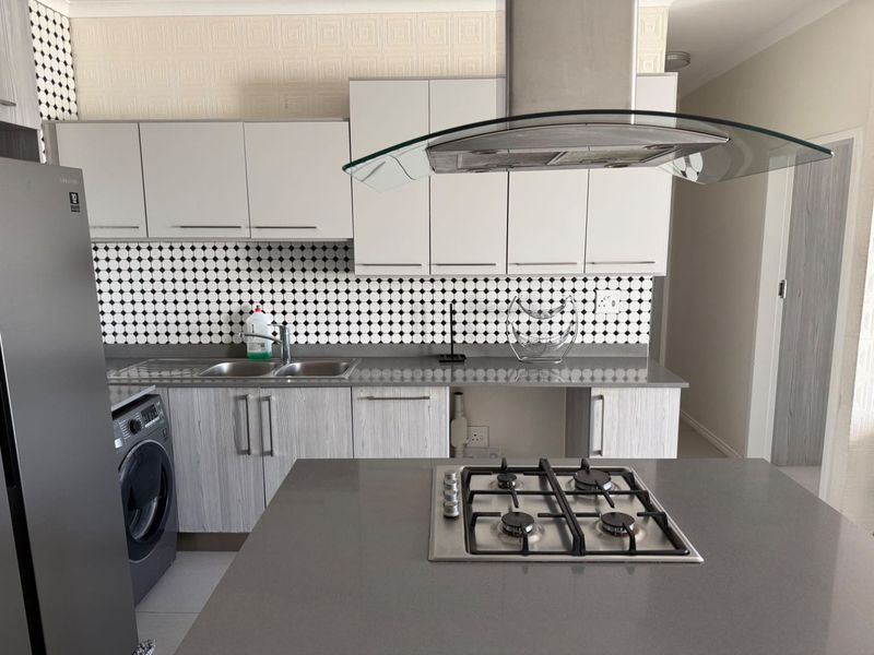 Furnished 2bed ,2bath for rent - Photo 4