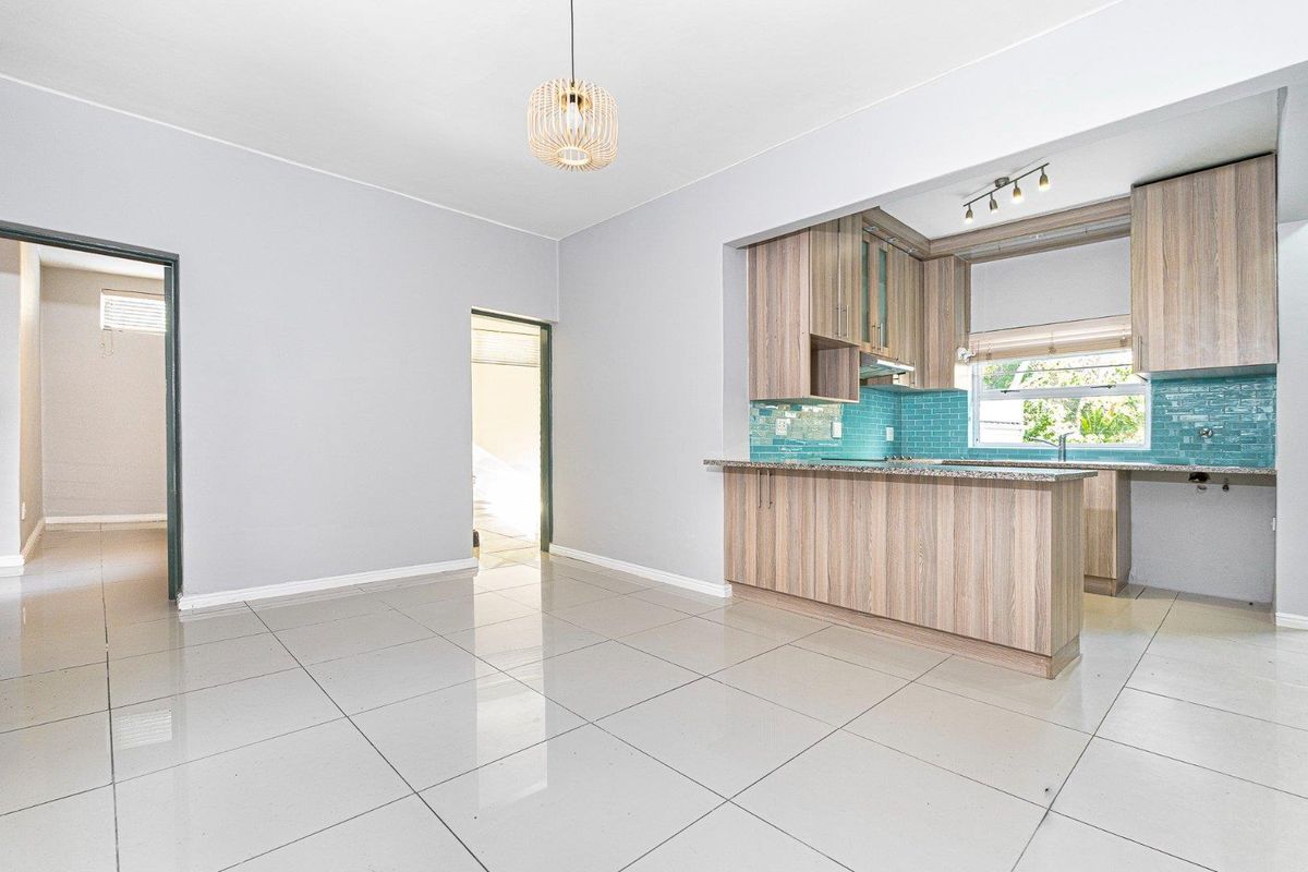 Rare two bed two bath ground floor apartment modern designed - Photo 5