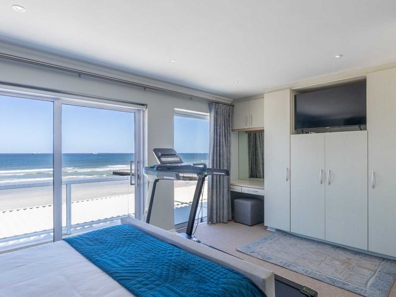 Luxury 3 level Oceanfront Maisonette — Fully Furnished - Photo 10