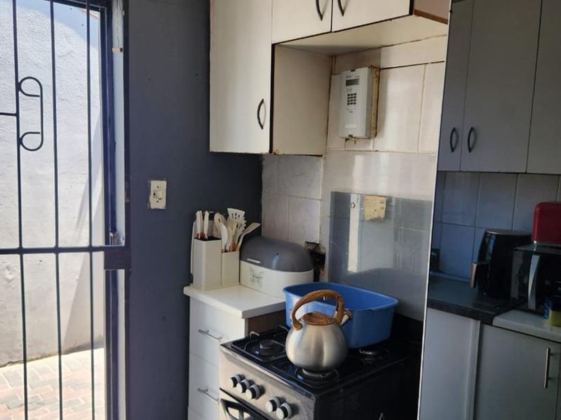 3 Bedroom house for sale in Phoenix, Milnerton - Photo 7