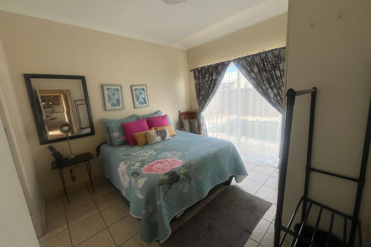 Perfect Start-Up Home with Exciting Potential! - Photo 2