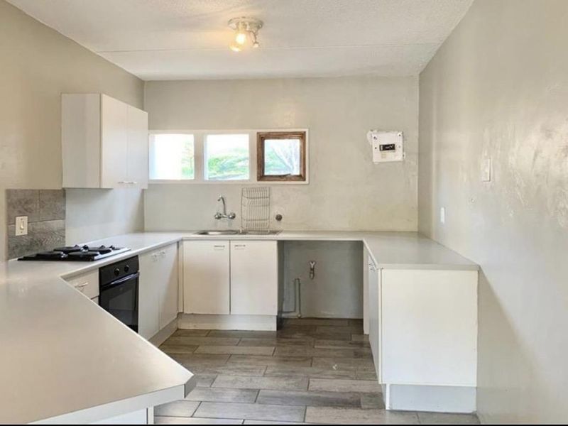 Charming 2-Bedroom Apartment – Nottingham Forest, Bryanston - Photo 4