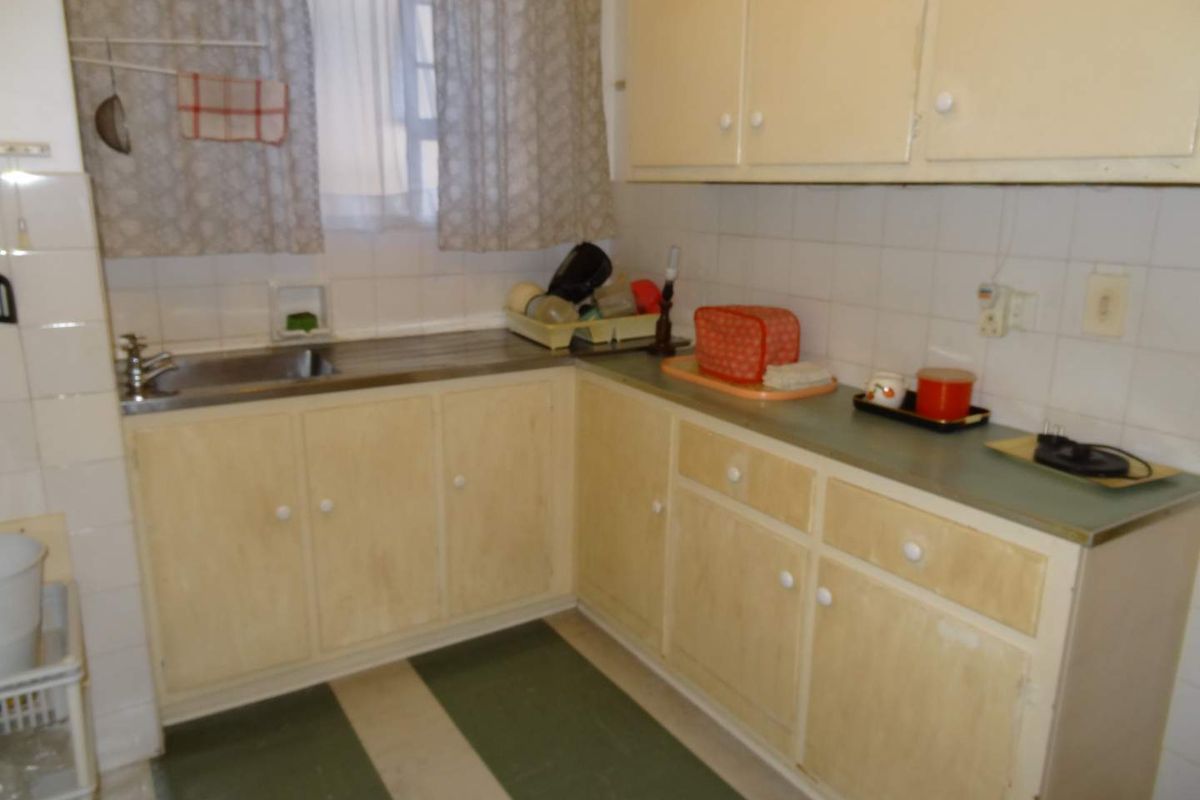 1.5 Beds For Sale in North Beach - Photo 3