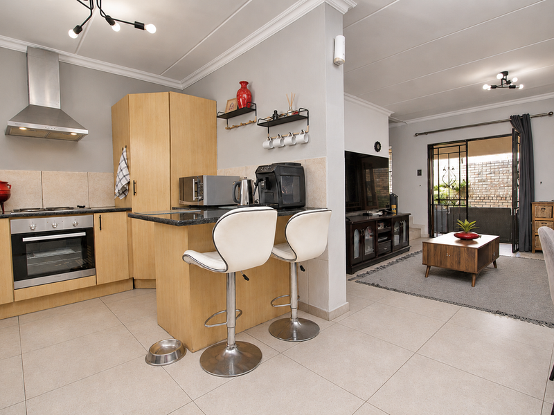 Secure Living - Photo 2