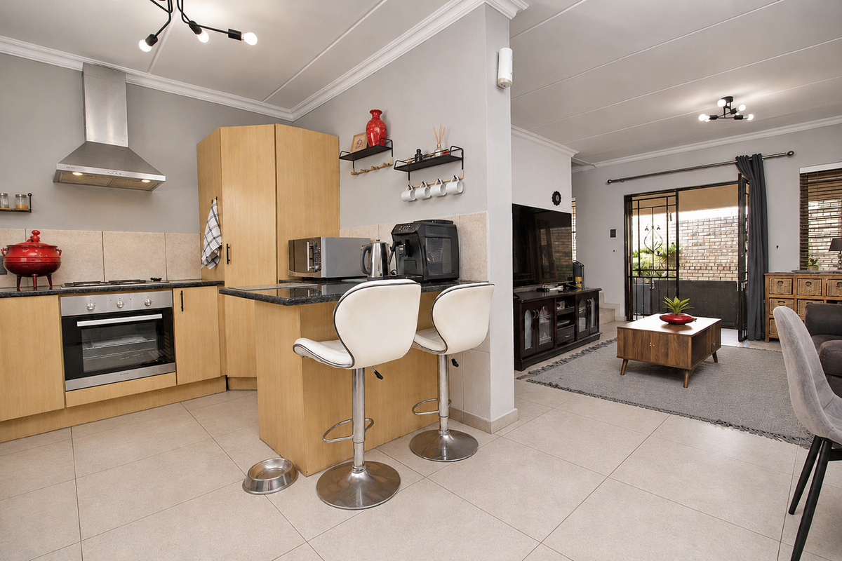 Secure Living - Photo 2