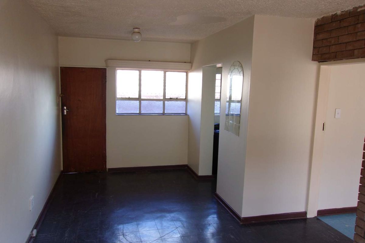 1 BEDROOM FLAT TO RENT IN PRETORIA WEST - Photo 4