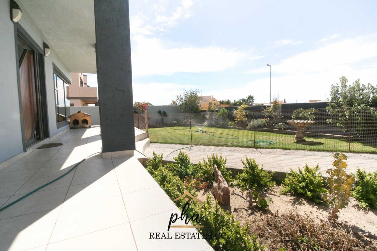 Huge Family Home For Sale in Swakopmund, Ocean View - Photo 2