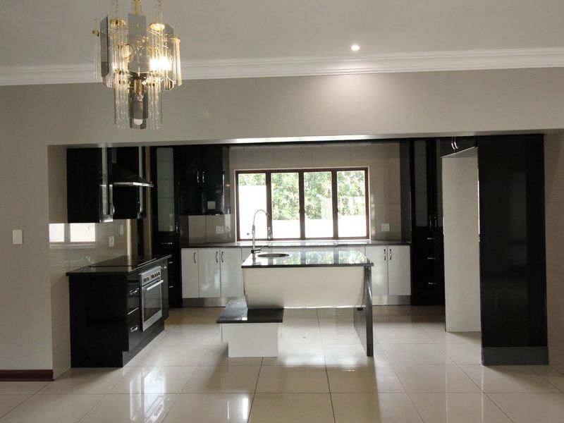 Midlands Estate for Rent - 4 Bedroom - 3.5 Bathroom - Photo 8