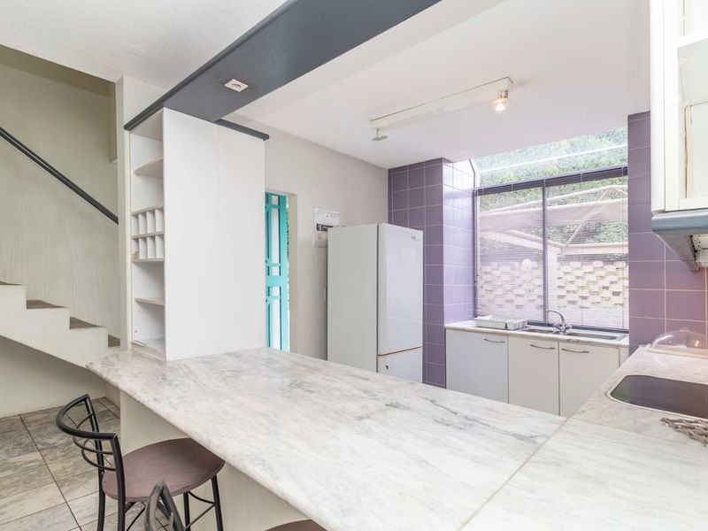 Duplex Townhouses to Let in Saints Manor, Lyme Park - Photo 5