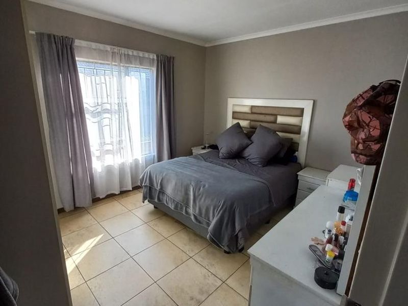 Two Bed Townhouse Riversdale Meyerton Available 1 Aug 2026 - Photo 3
