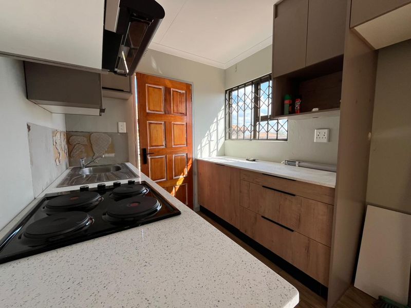 NEW RELEASE ON THIS ESTATE - COME QUICK AND HAVE A LOOK !!! - Photo 3