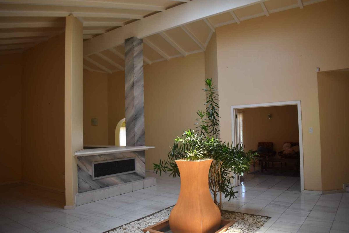 Exclusive home in upmarket area! Serrious seller!!! - Photo 5