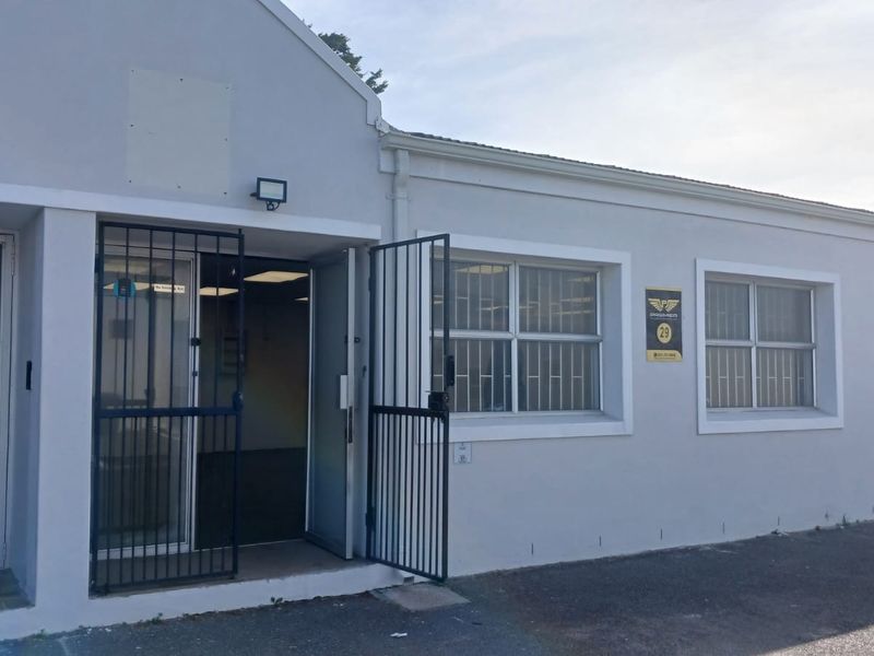 To Let | Versatile Commercial Unit | Kirstenhof - Photo 2