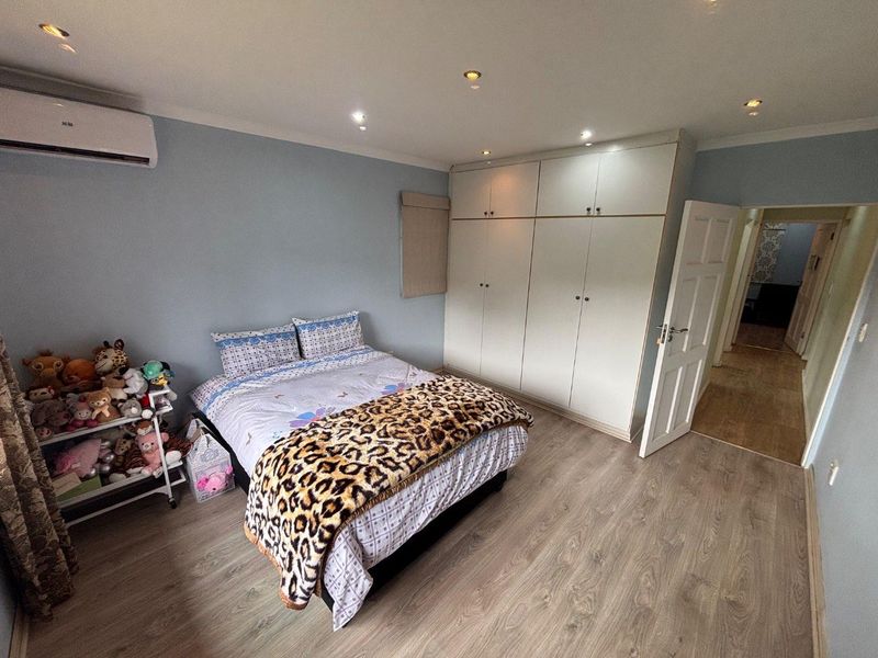 Immaculate three bedroom family home for sale in Westville - Photo 9