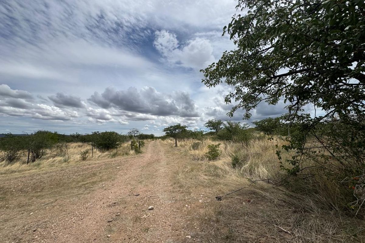 A well-priced opportunity in the heart of the Khorigas district – perfect for serious buyers looking to invest in Namibia’s agricultural sector. - Photo 4