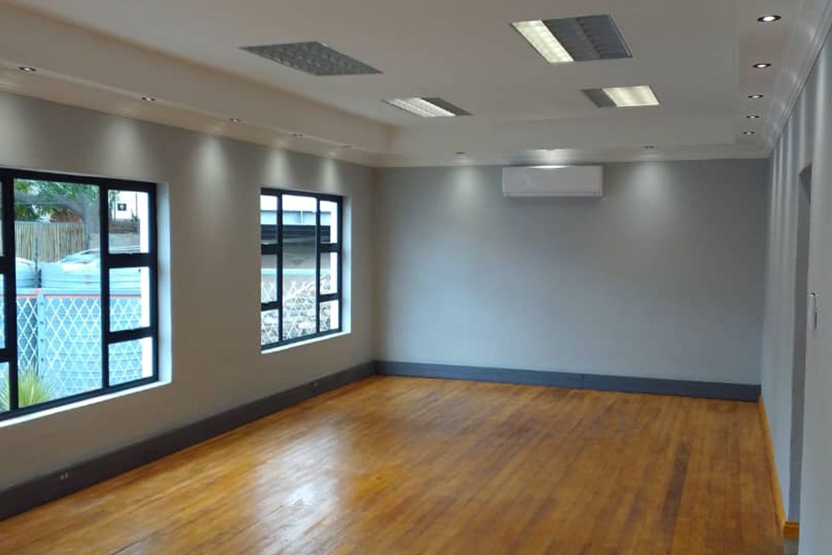 Prime Commercial Property for Rent - Photo 3