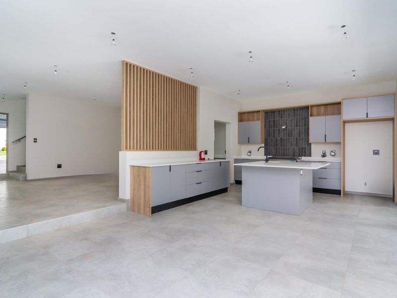 Ideal Family Home In Sought After Estate - Photo 8