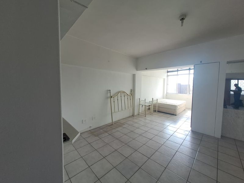 One Bedroom Apartment To Let In North Beach - Photo 9