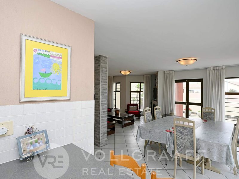 4 Bedroom Townhouse for Sale in Swakopmund Town Centre - Photo 8