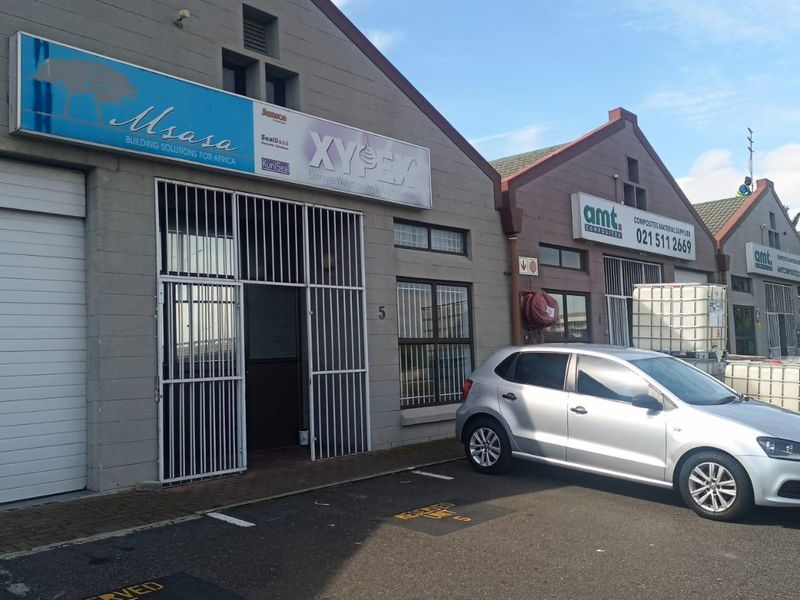 104.96m2 TO LET Freeway Business Park, Maitland / Secure Warehouse to rent with excellent access - Photo 2