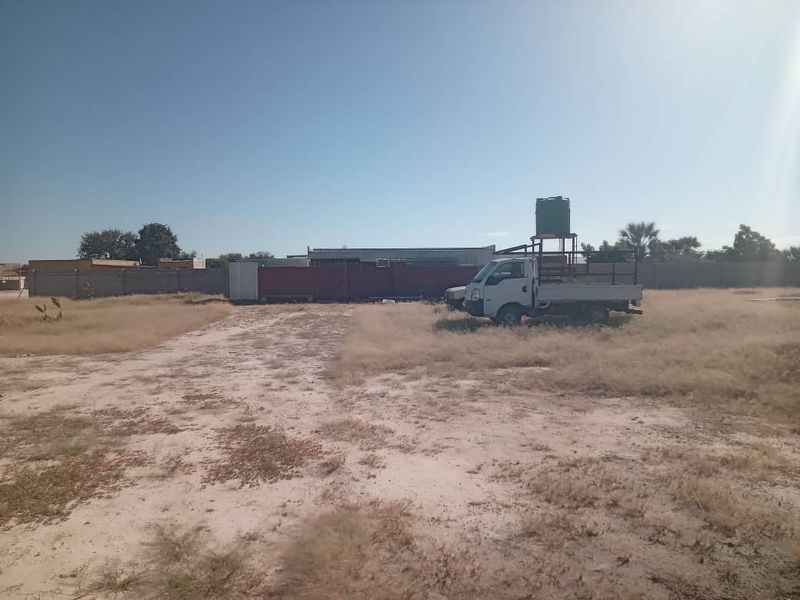 Commercial Property - Photo 10