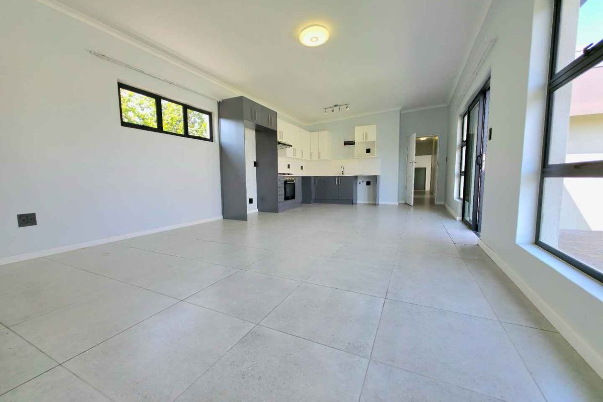 Convenience Meets Comfort in Welgelegen - Photo 4