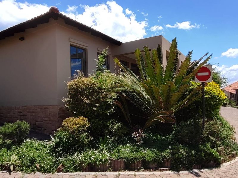 STYLE AND SERENITY! - Photo 4