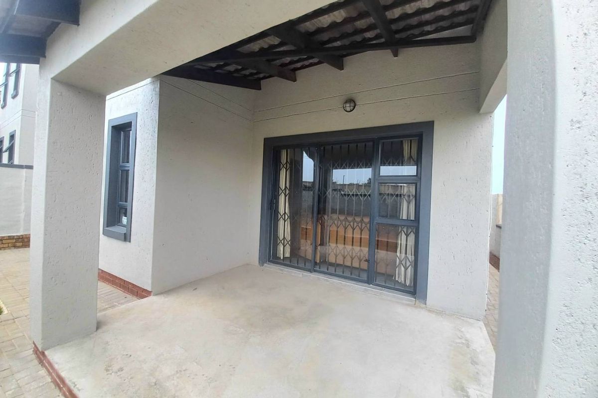 Three bedroom house for sale in Waterberg Field Estate - Photo 5