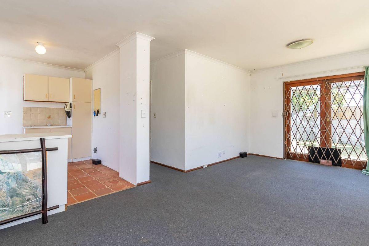 Create Your Dream Home on a Large Erf in Capri - Photo 4