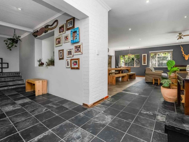 4 BEDROOM HOUSE FOR SALE IN BRYANSTON - Photo 5