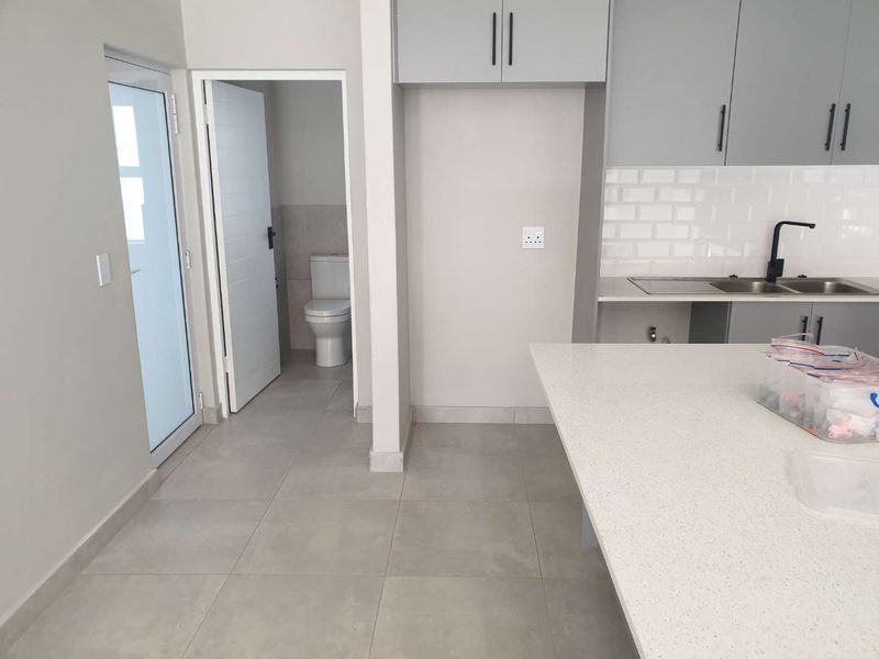 Experience Unmatched Luxury in Our New Rental Apartment Complex - Photo 5