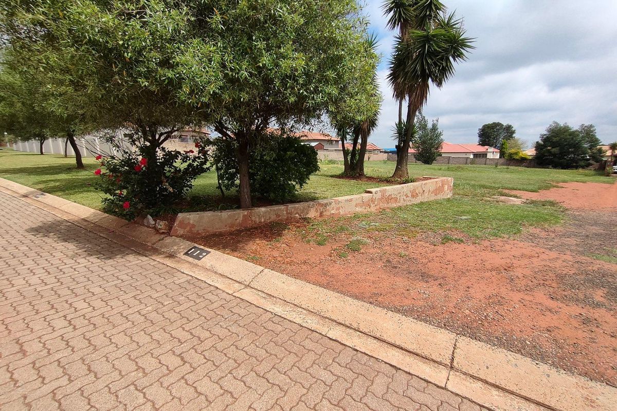 Beautiful Stand Situated Within Well Managed Estate - Photo 2