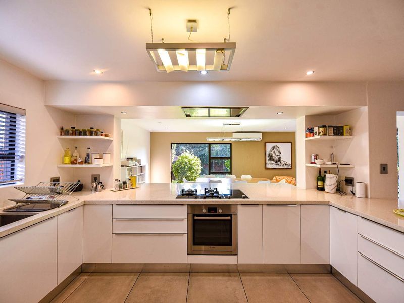 FULLY FURNISHED MODERN HOME IN SILVER LAKES GOLF AND WILDLIFE  ESTATE - Photo 4