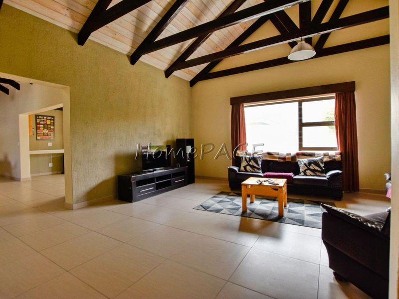 Ext 15, Swakopmund:  Attractive 3 Bedr home is for sale - Photo 6