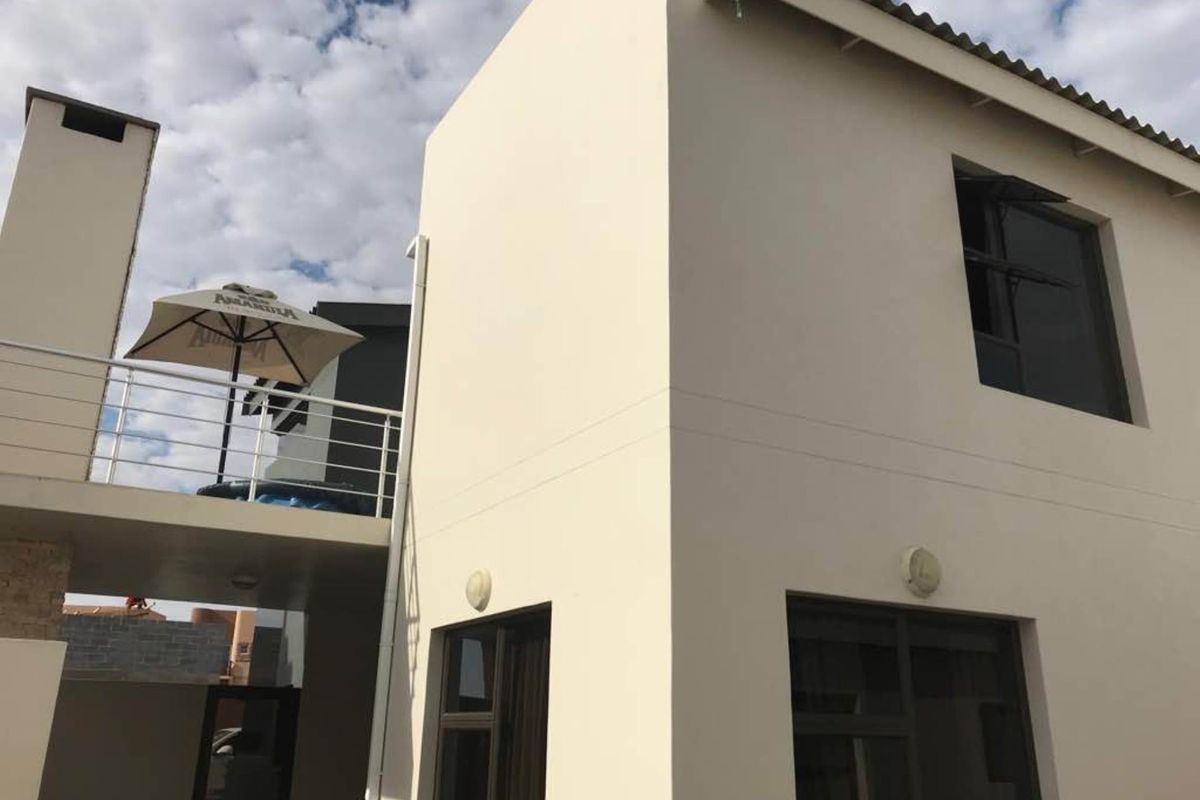 FOR SALE - 3 BEDROOM HOUSE IN LONG BEACH,WALVIS BAY - Photo 3