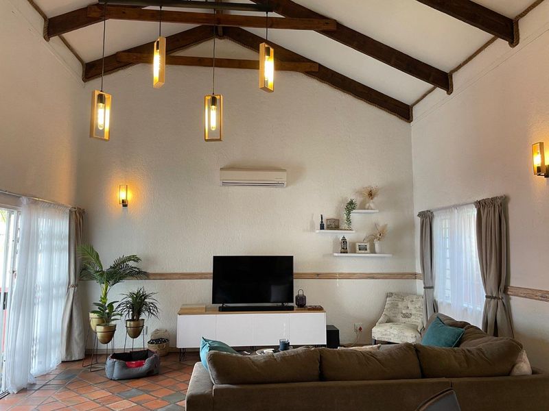 Huge property in Windhoek City Centre Office zoned! - Photo 3