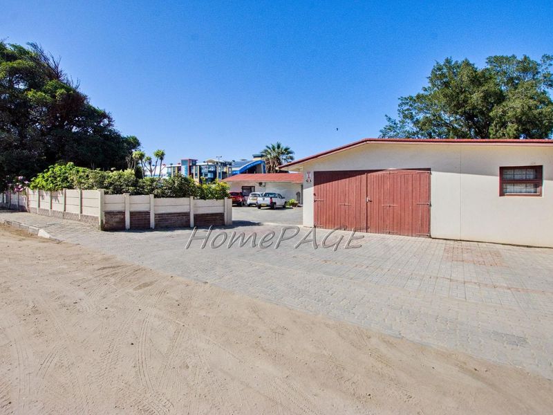 Vineta, Swakopmund: General Business Zoned 3 Bedr home for sale - Photo 2
