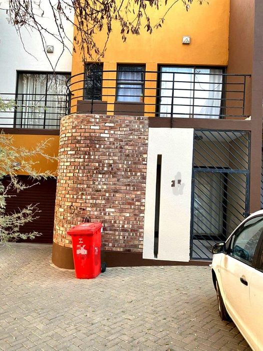 Property #2327132, Townhouse Sold in Rocky Crest