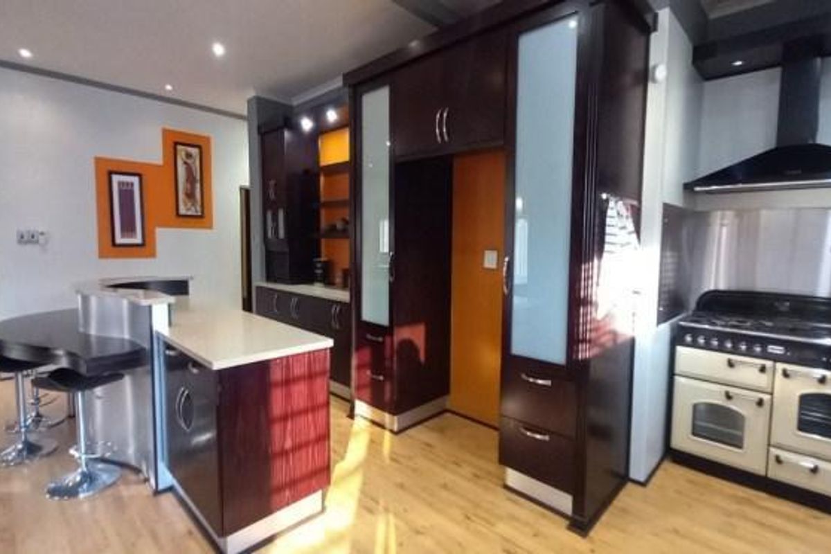 FOR SALE- 4 BEDROOM HOUSE IN OKAHANDJA, NAMIBIA - Photo 5