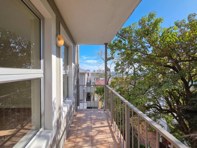 2-Bedroom Apartment in Gardens - Photo 5